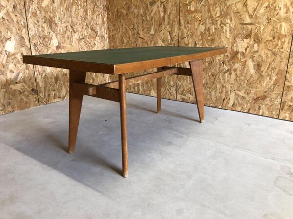 Pierre Jeanneret ( 1896-1967 ) et Charlotte Perriand ( 1903-1999 ) table de salle a manger circa 1947